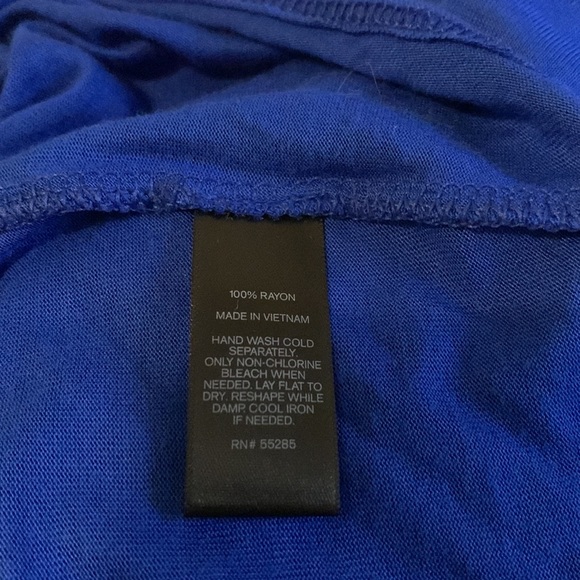 EXPRESS Draped Cowl Neck at Back - Picture 6 of 6